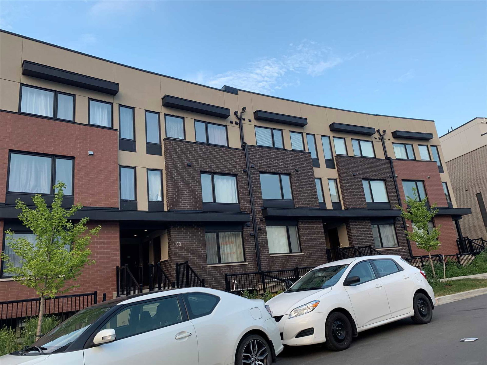Downsview Park Towns condo