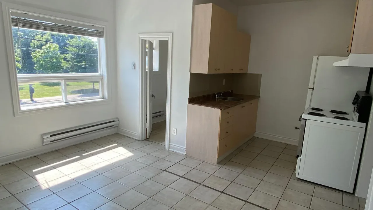 3110 Lake Shore Blvd condo building exterior