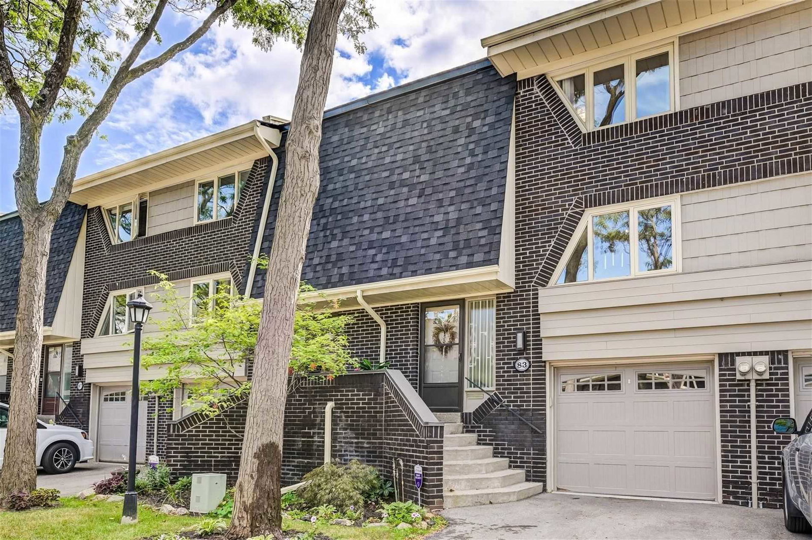 83 Flaming Roseway Townhouses condo