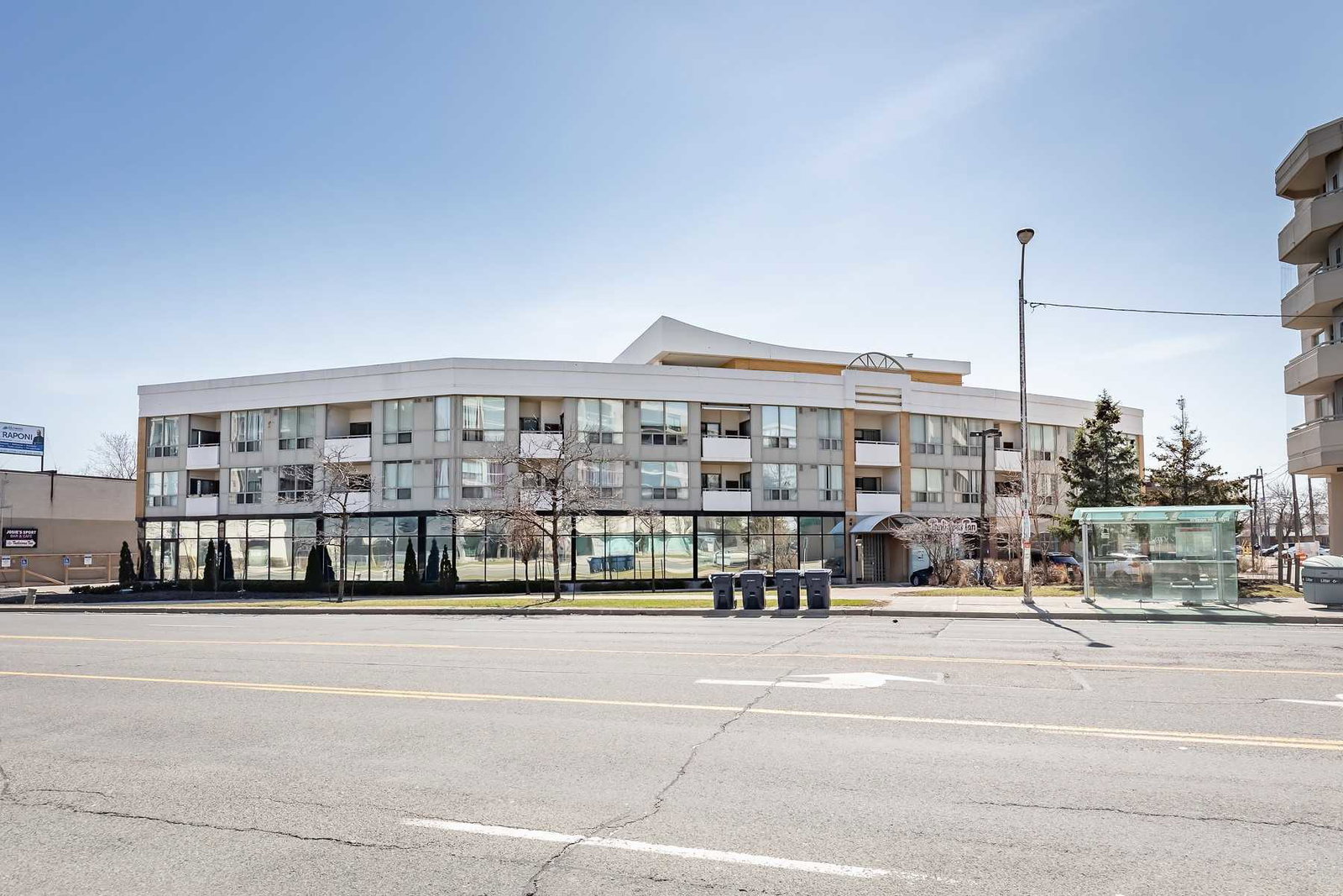 897 Sheppard Ave West Condos exterior