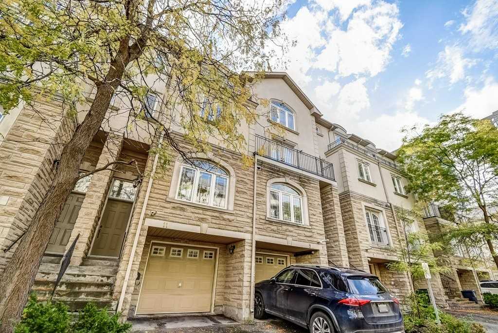 Mulock Hills Townhomes condo