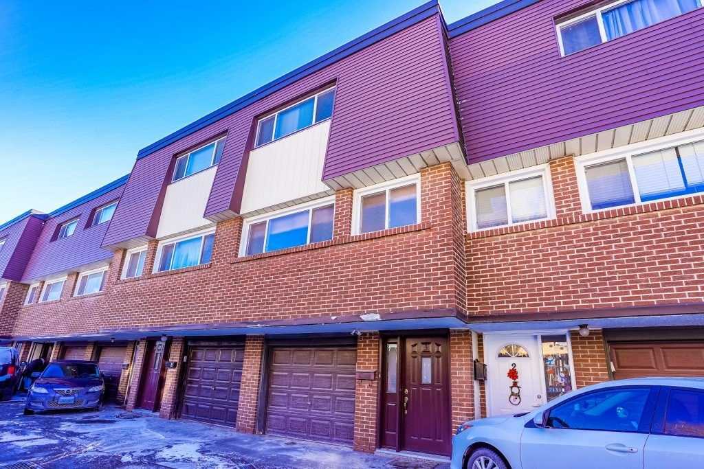 1185 Birchmount Road Townhomes exterior