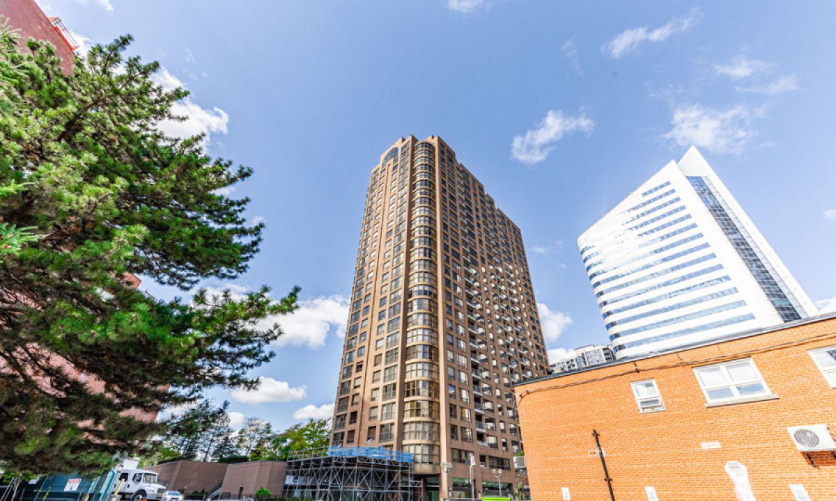 Residences of the Madison Centre exterior