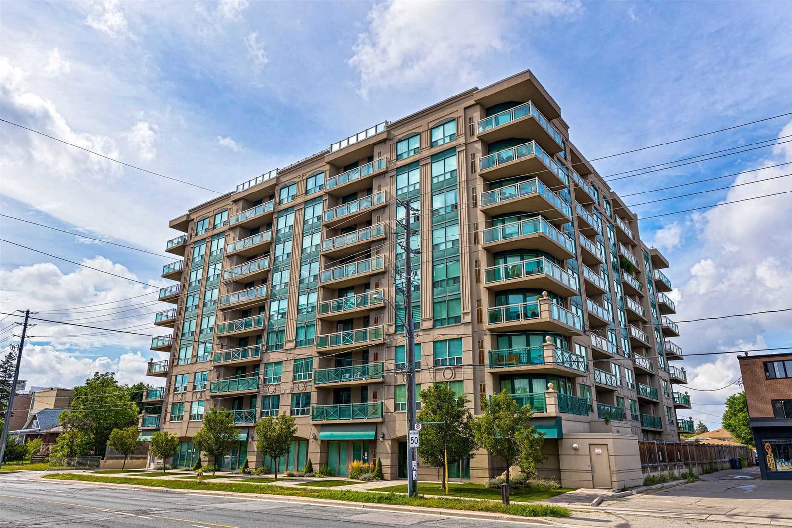 Hampton Plaza Condos condo
