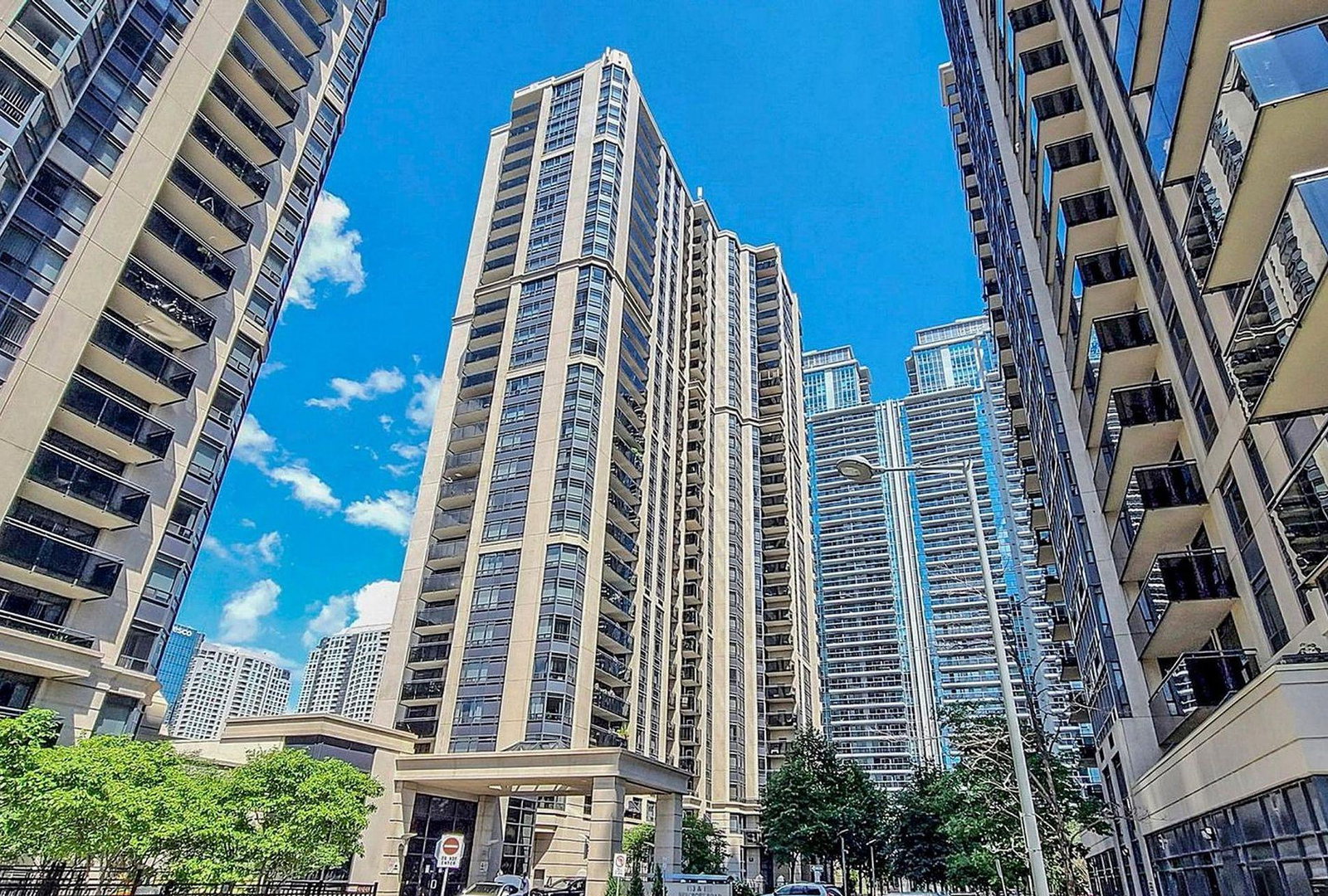 Broadway II Residences condo