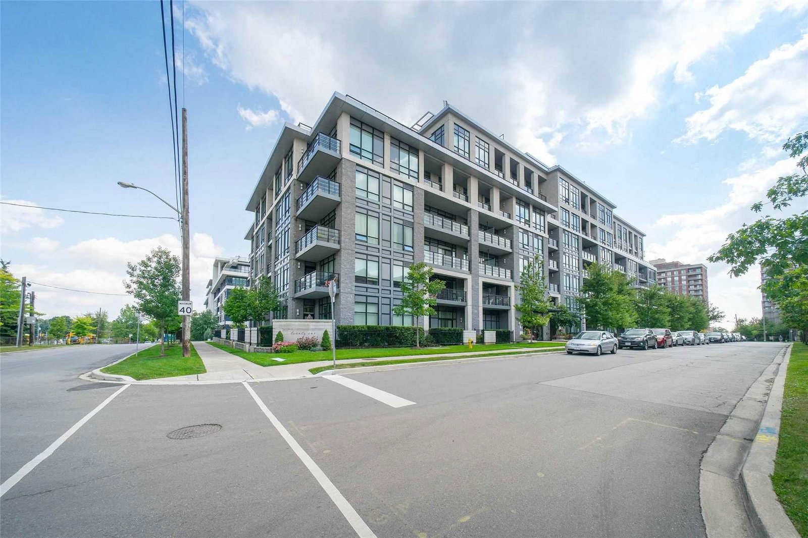 Twenty One Clairtrell Condos condo