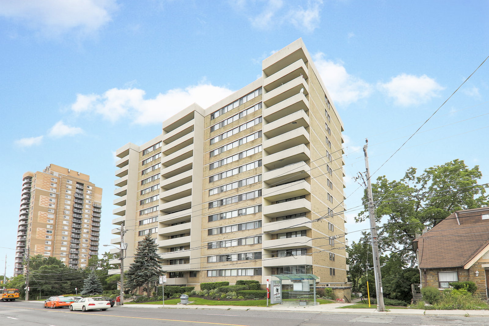 Weston Gate condo
