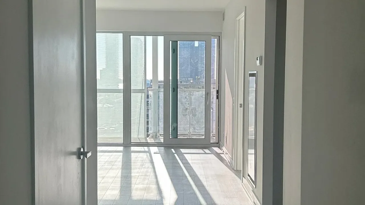 21 Dalhousie Street condo building exterior