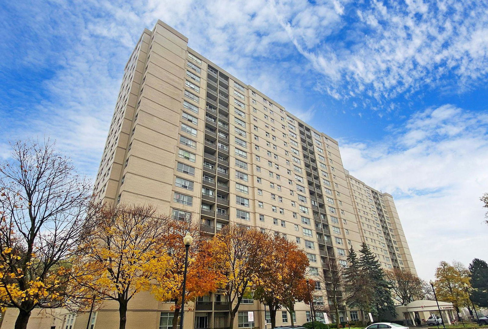 York Gardens Condos exterior