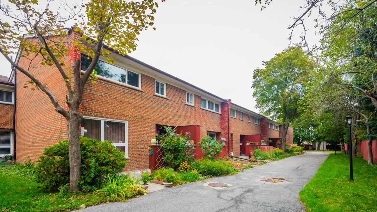 1021 Midland Avenue Townhouses condo building exterior