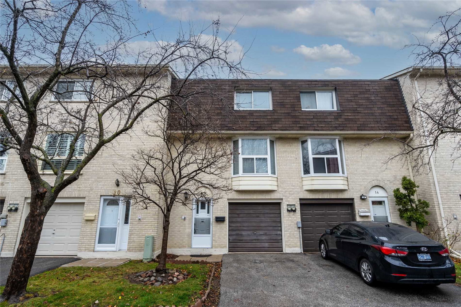 2 Corvus Starway Townhouses condo