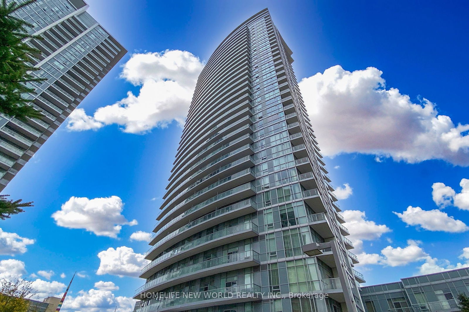 Emerald City I Condos exterior