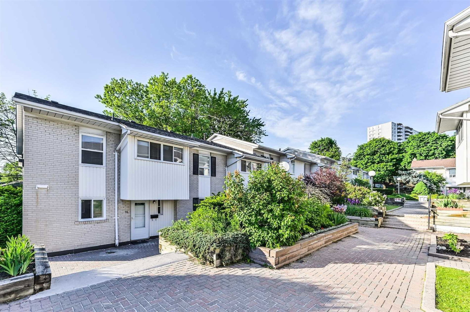 Esterbrooke Avenue Townhomes condo
