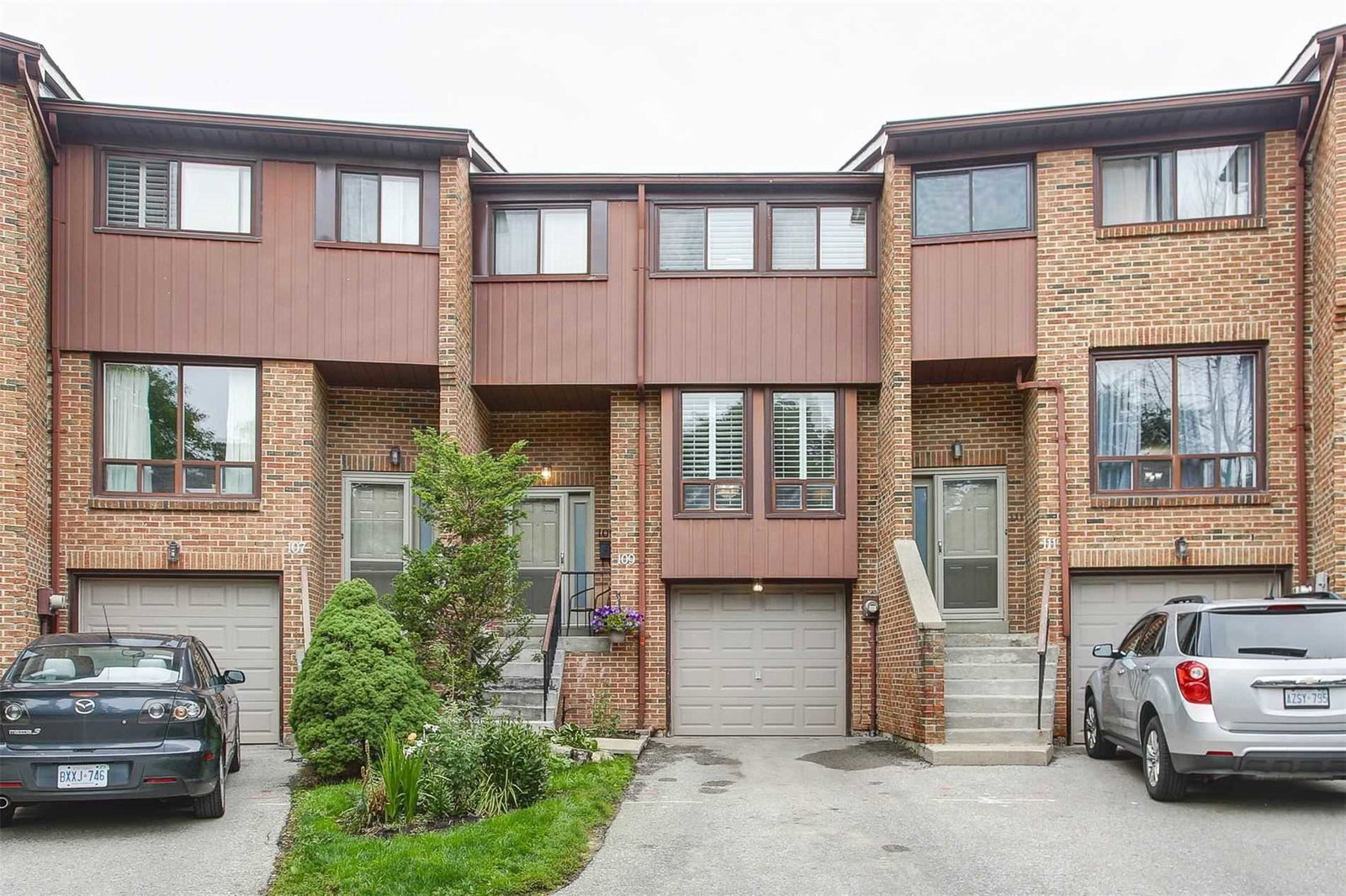 1 Wagon Trailway Townhouses condo