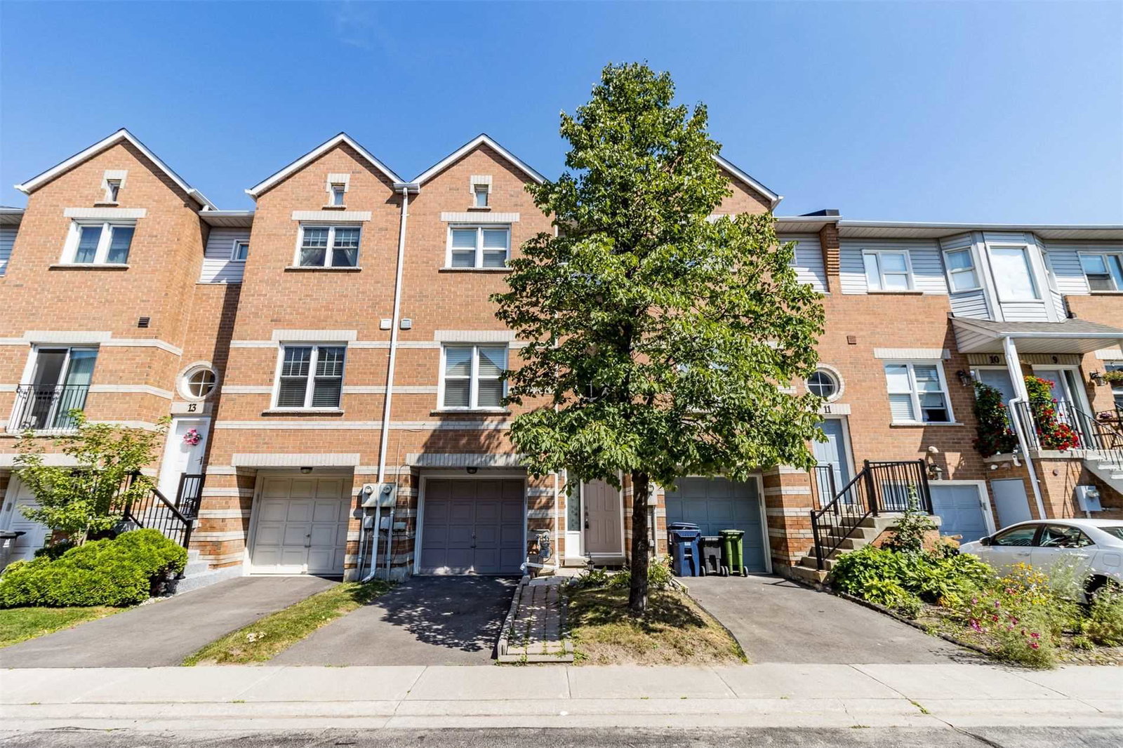 630 Evans Avenue Townhomes exterior