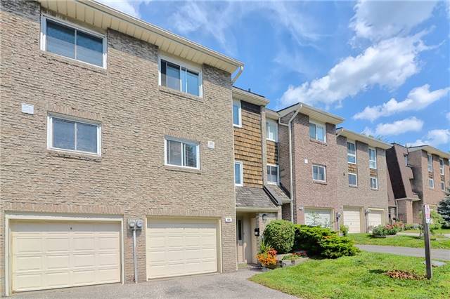 Rusty Crestway Townhomes condo building exterior