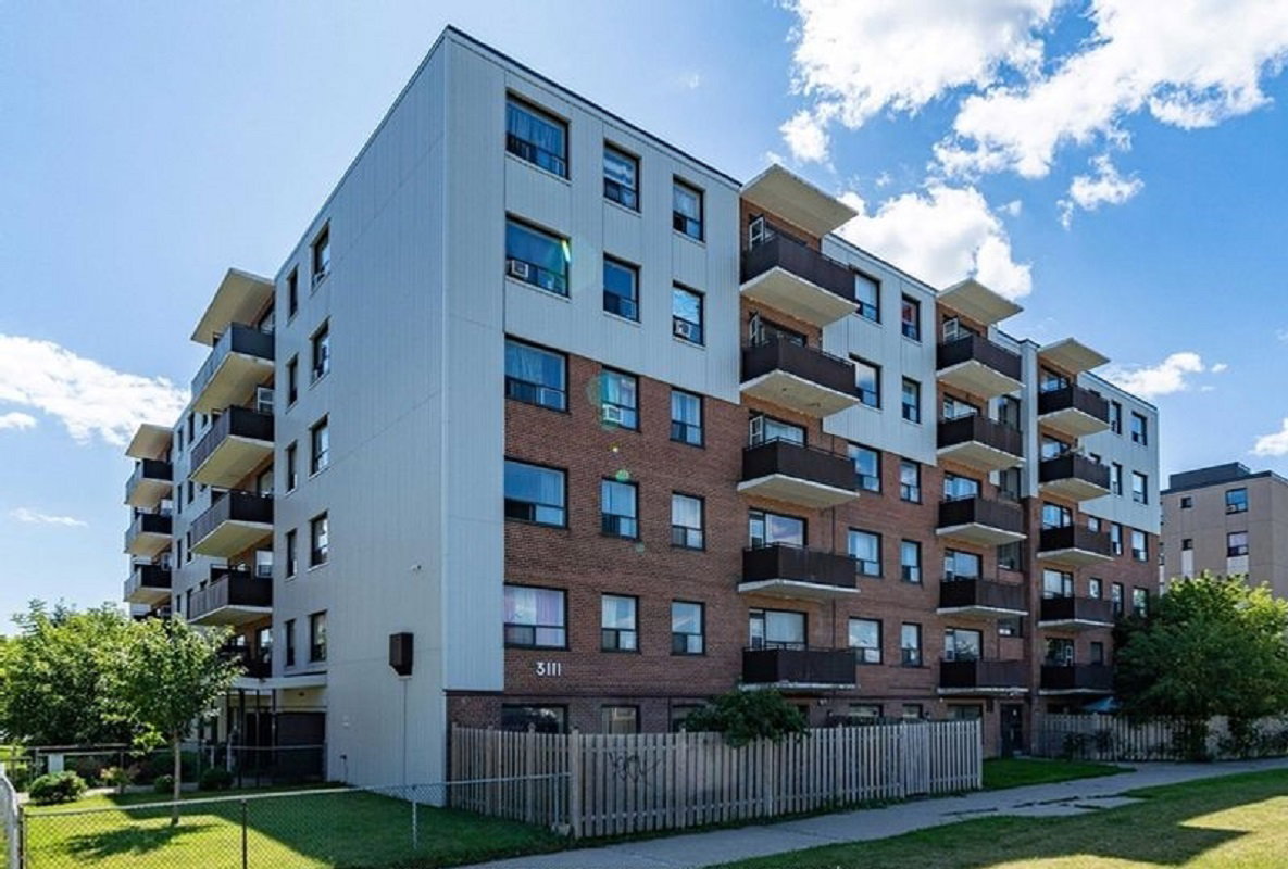 3101-3111 Eglinton Avenue East exterior