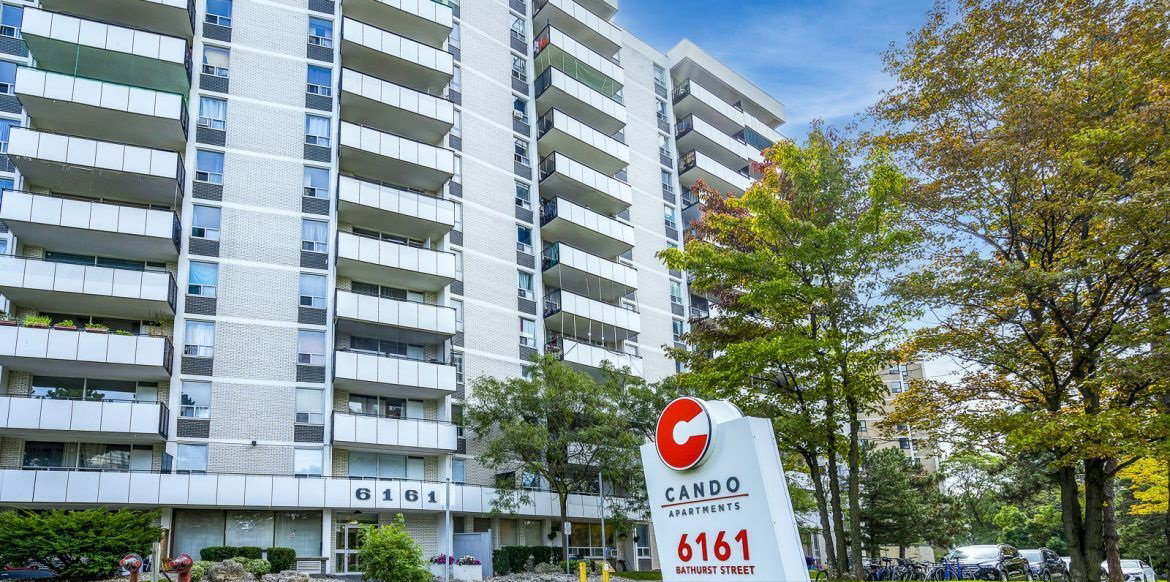 6161 Bathurst Street condo building exterior