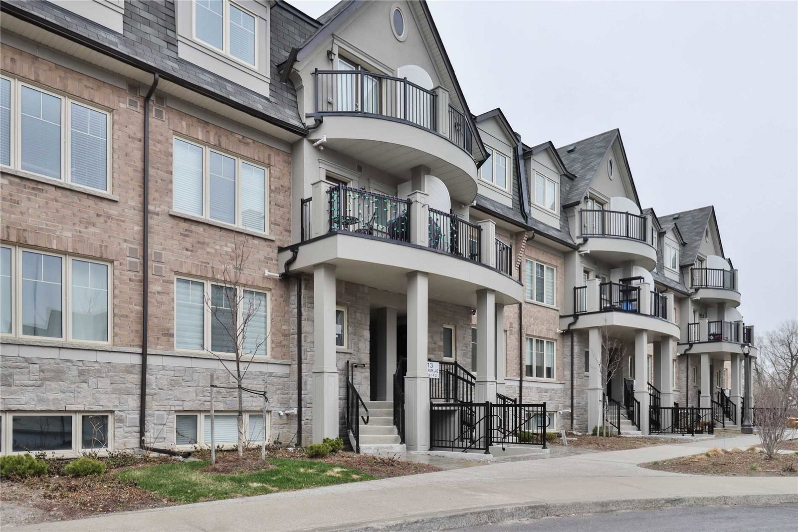 Eaton On The Park Townhomes condo