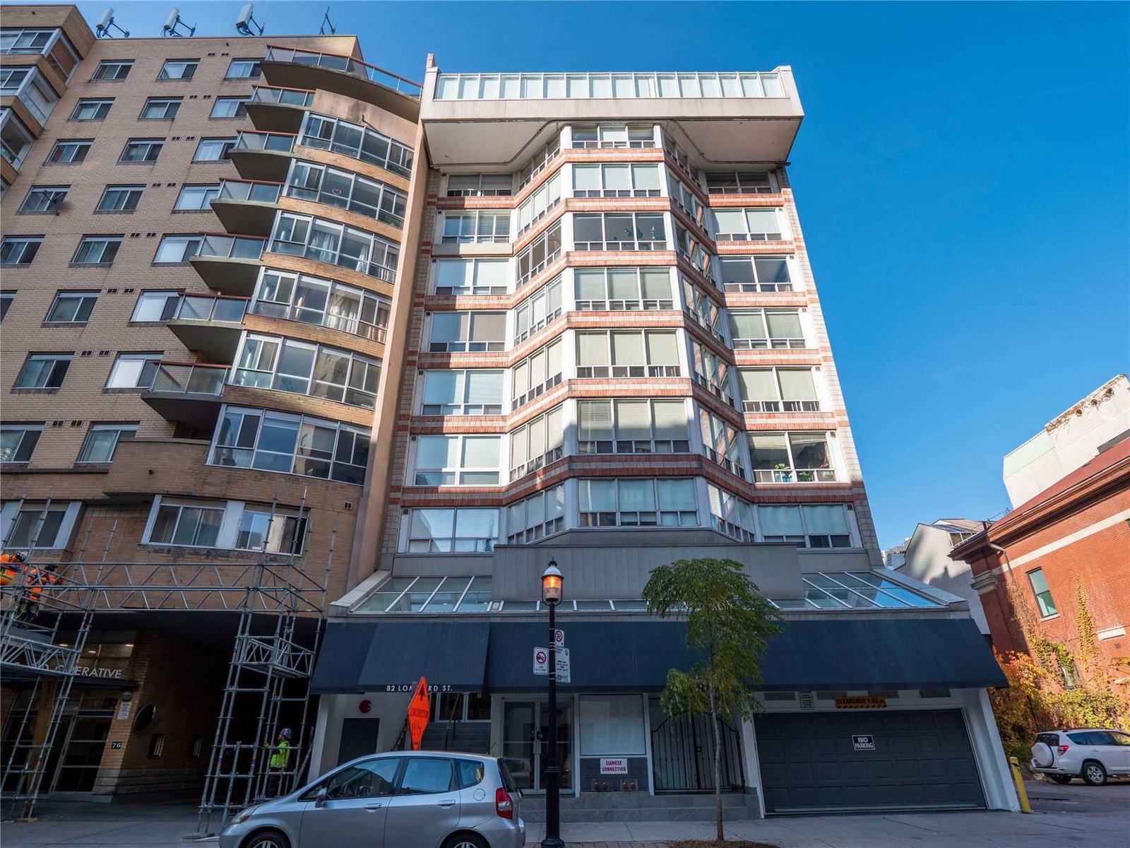 Lombard Court Condos condo building exterior