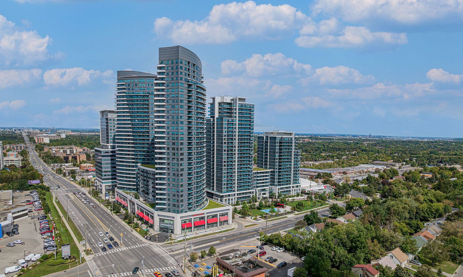 Parkside Tower Condos exterior