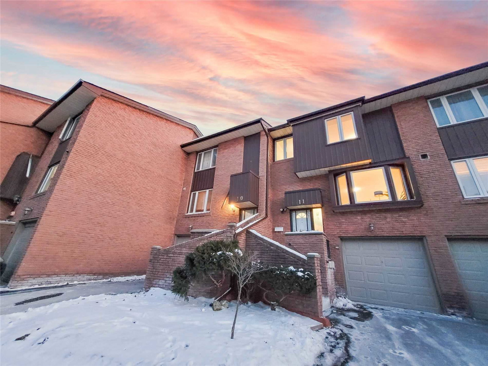 Midland Avenue Townhomes exterior