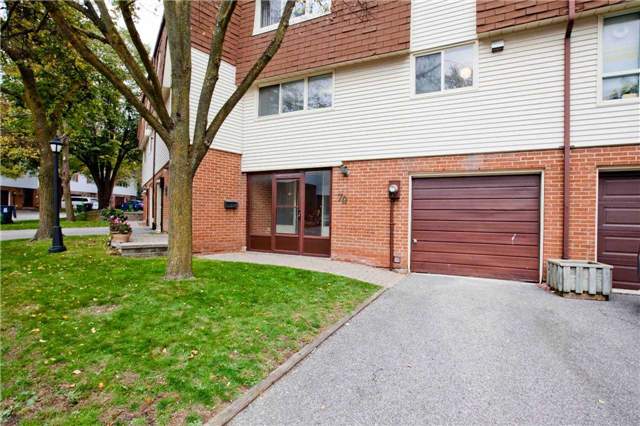 7 Jenny Wren Way condo building exterior
