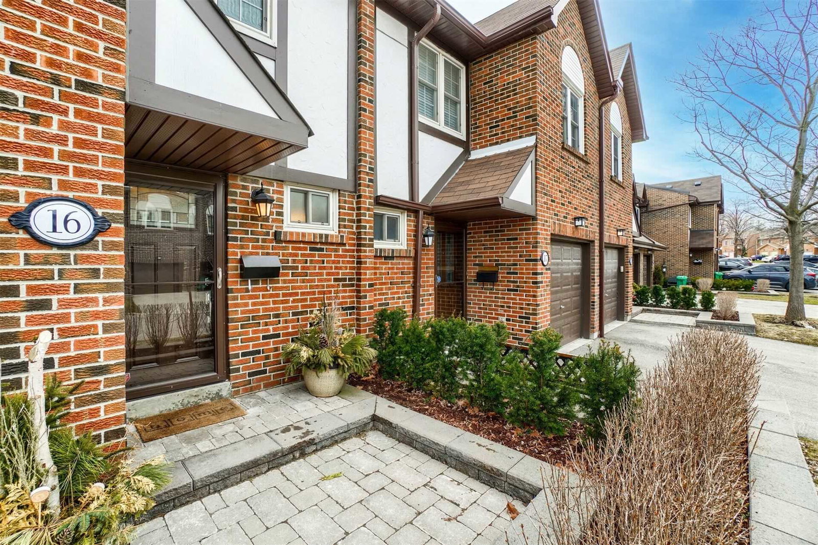 1951 Rathburn Road Townhomes condo