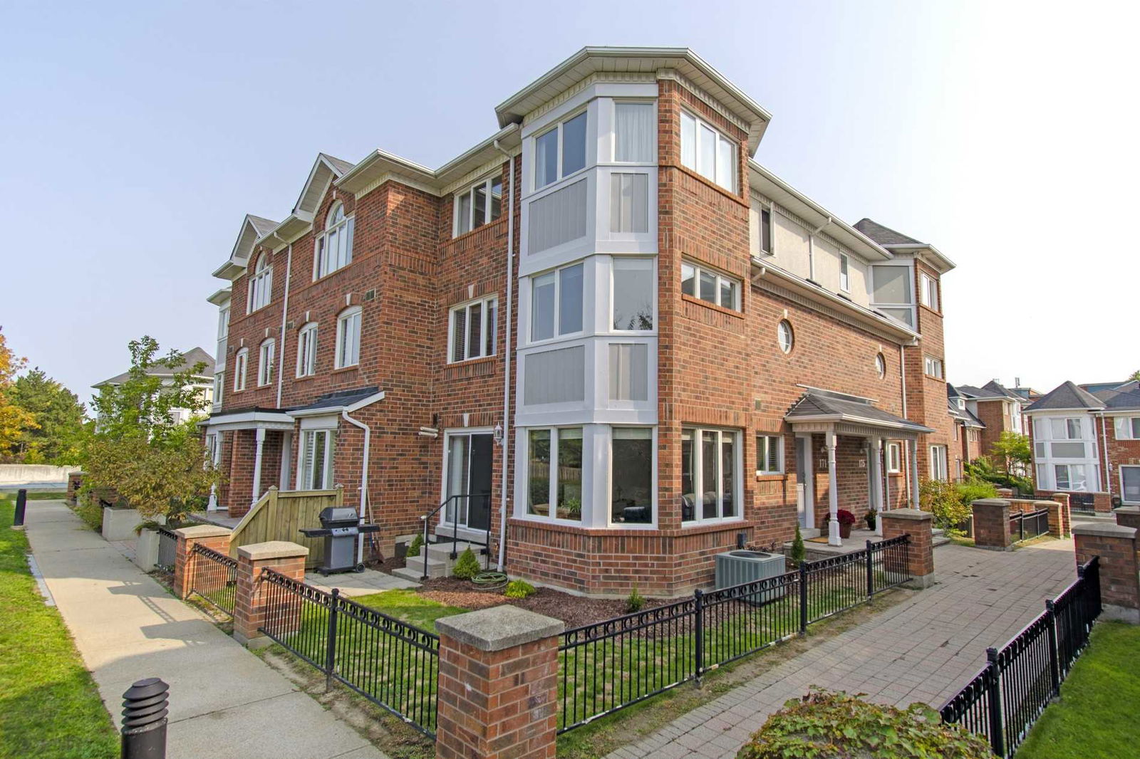 18 Clark Ave Townhomes condo