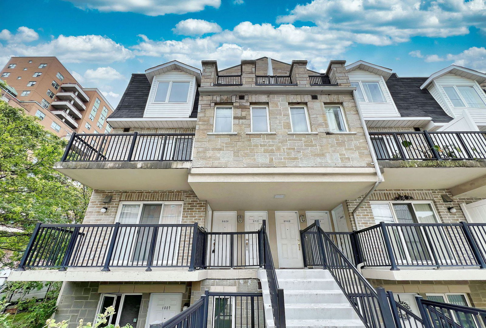 Harmony Village Townhomes condo