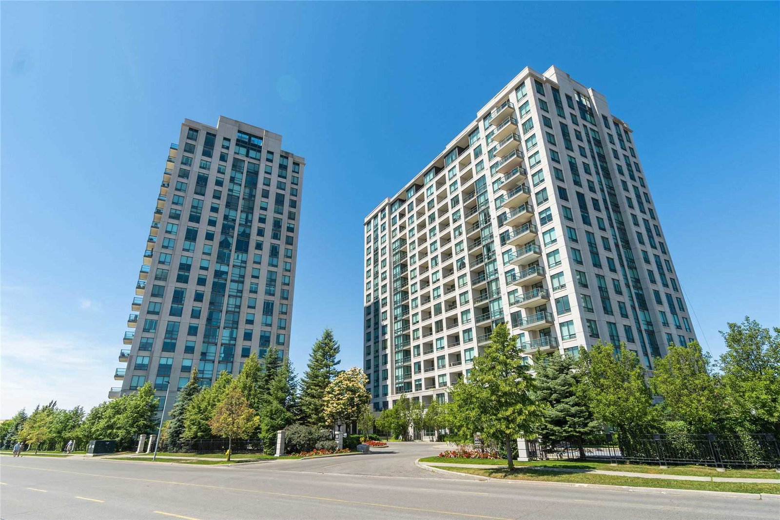 Residences of Promenade Park condo