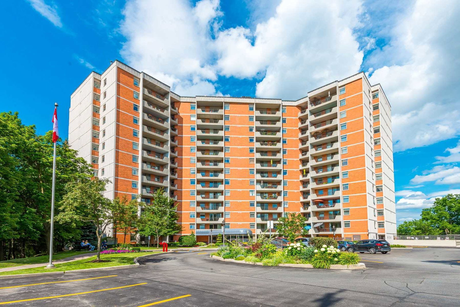 The Summit Condos exterior