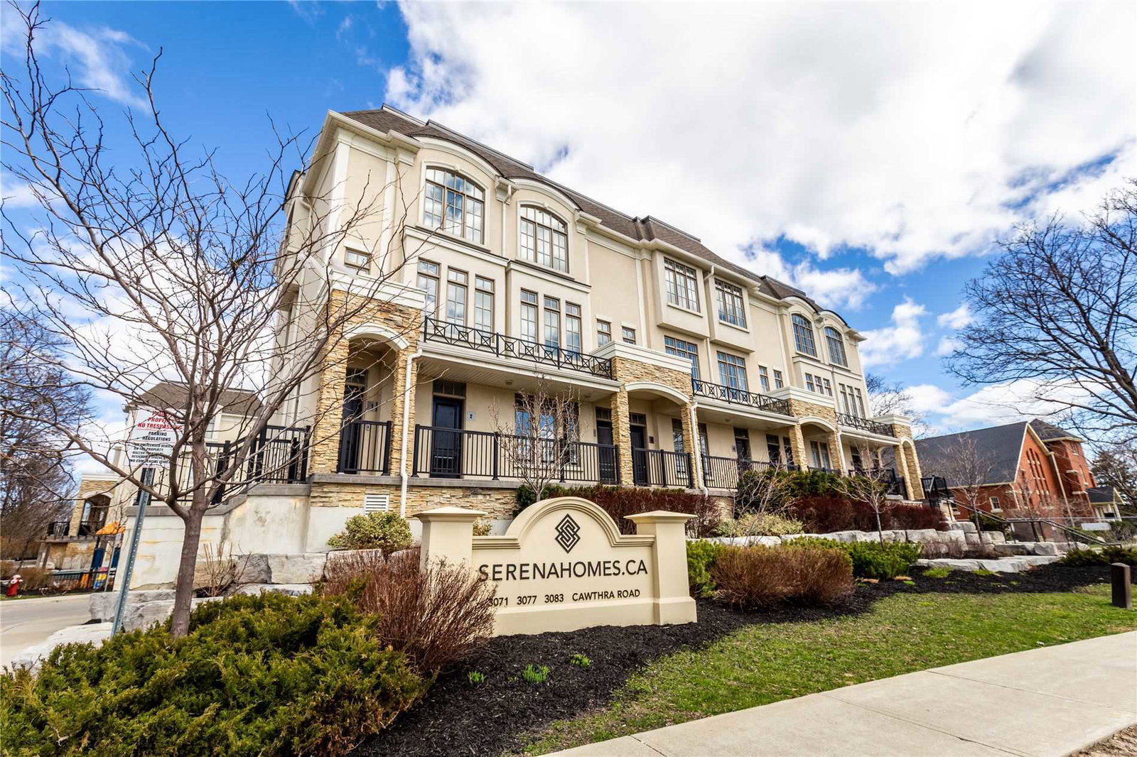 Serena Homes Townhomes condo building exterior