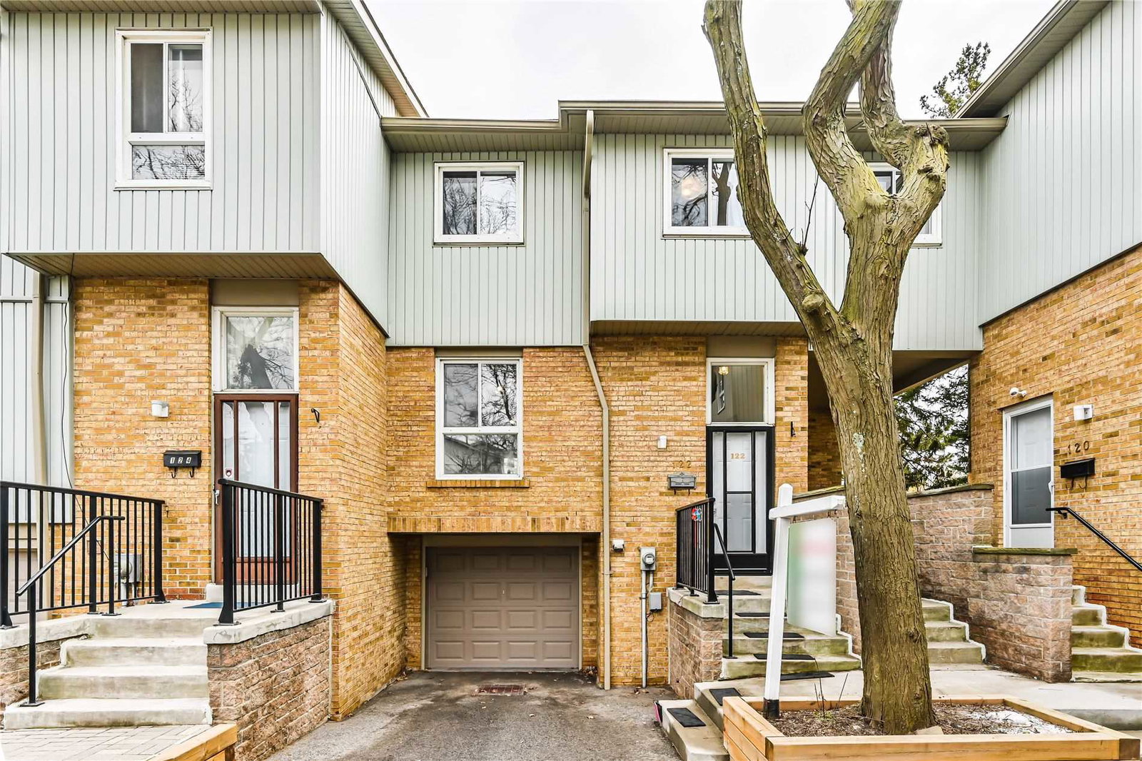 175 Alexmuir Townhomes condo