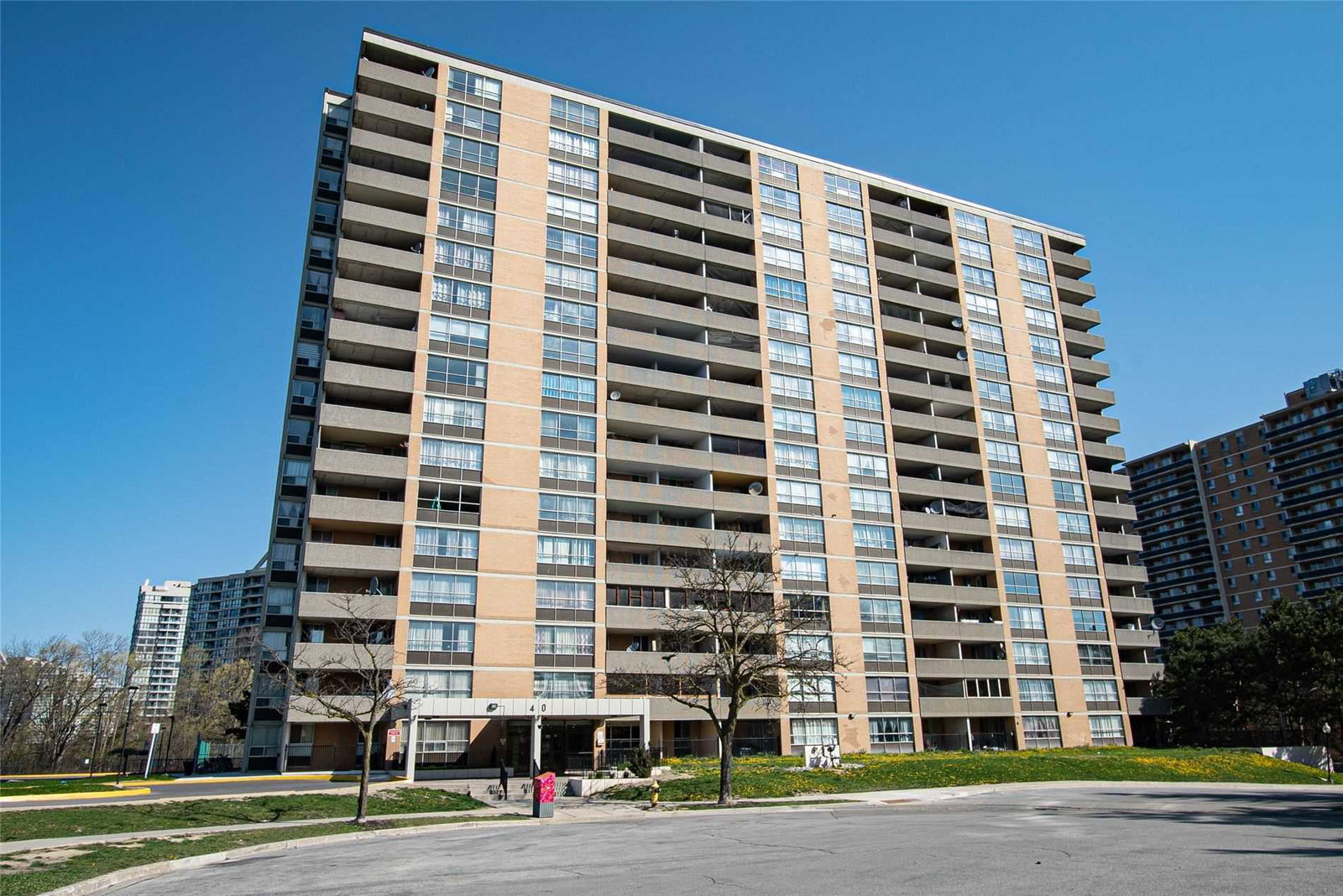 40 Panorama Court Condos condo