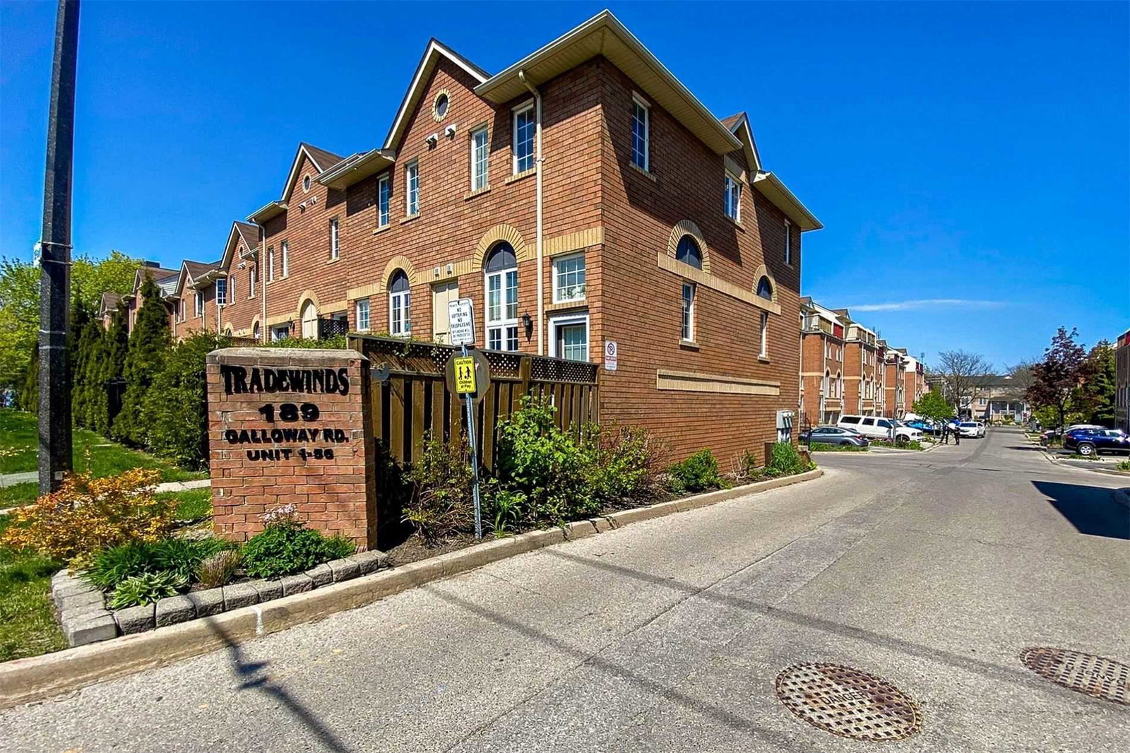 Tradewinds Condos exterior