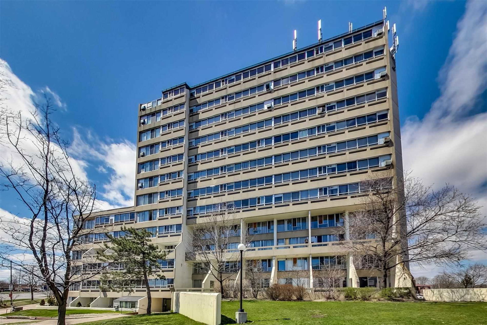 Sheppard Place Condominium condo