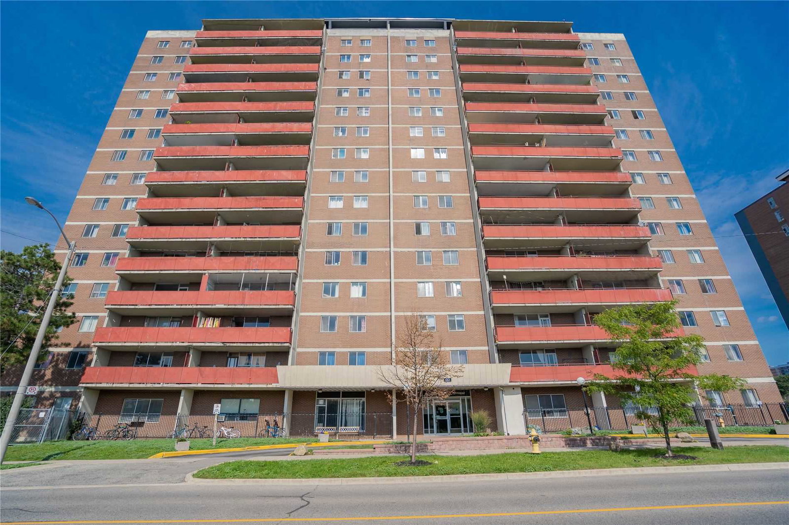 60 Stevenson Road Condos exterior