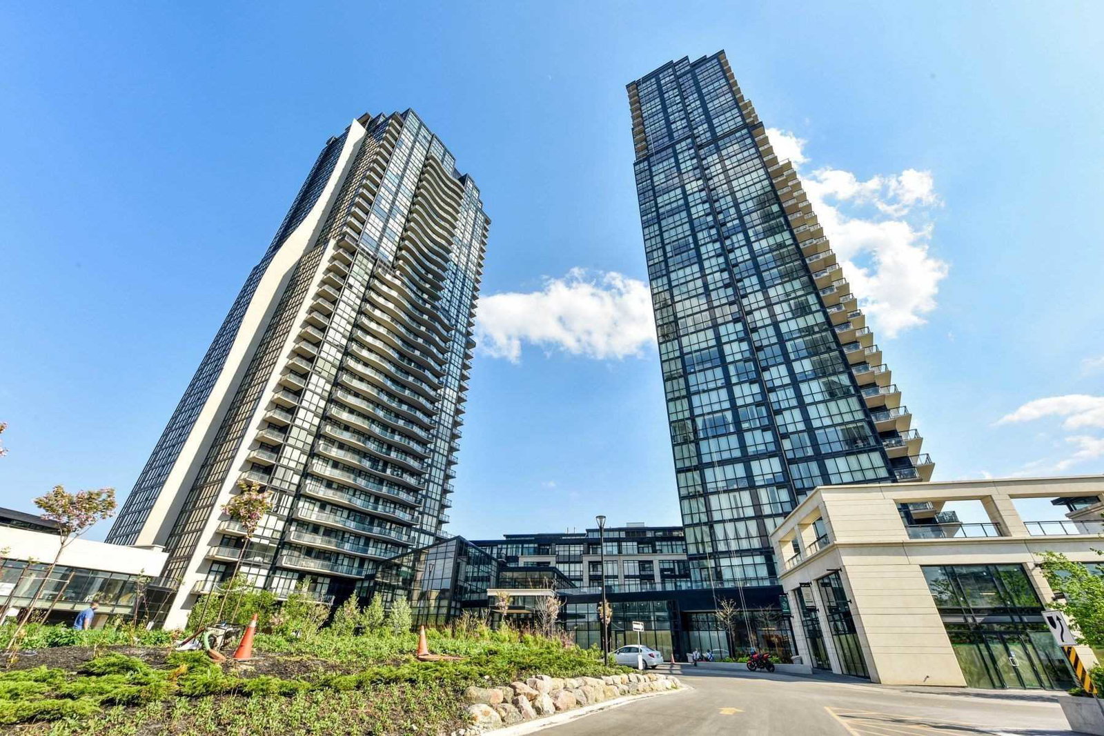 Expo City II Condos exterior