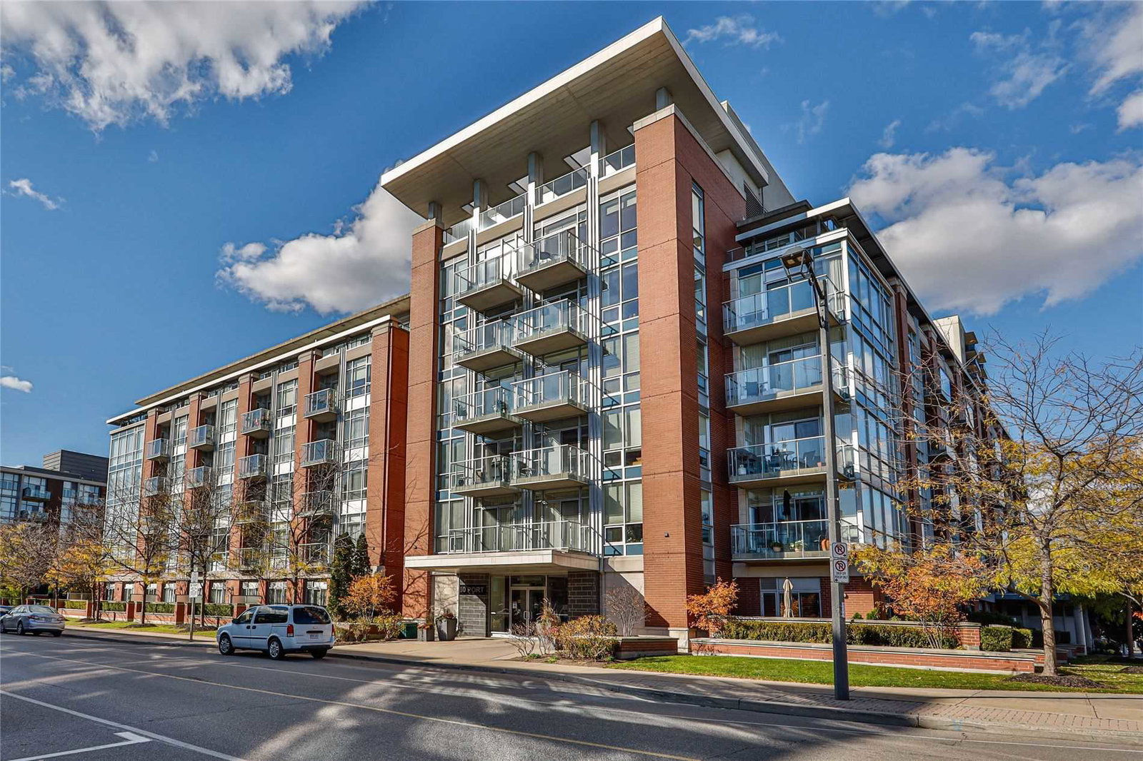 The Regatta II Condos exterior