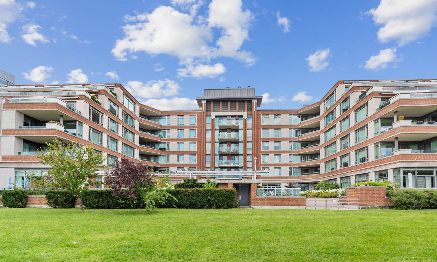 The Regatta Condos condo
