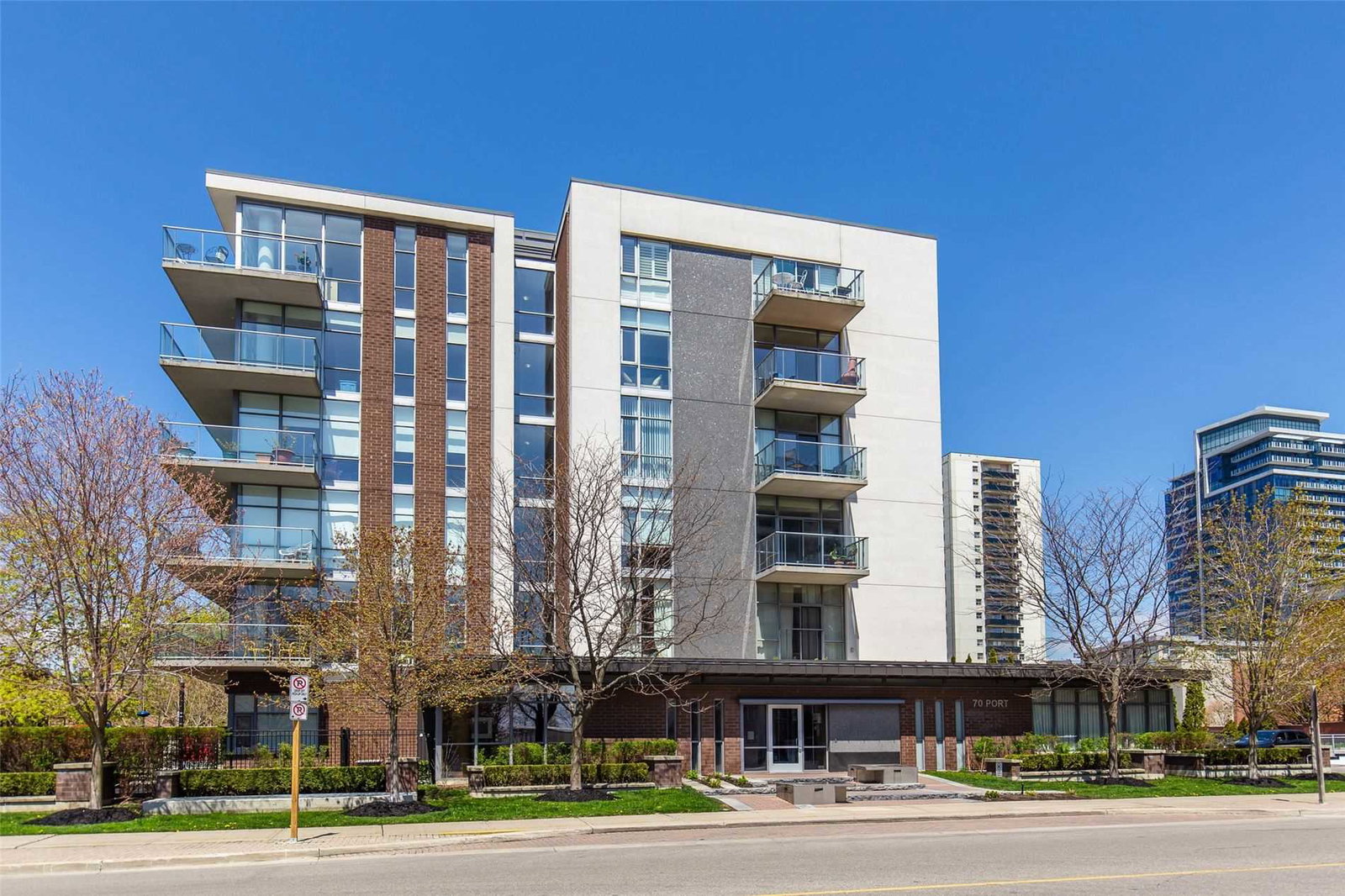 The Regatta III Condos condo