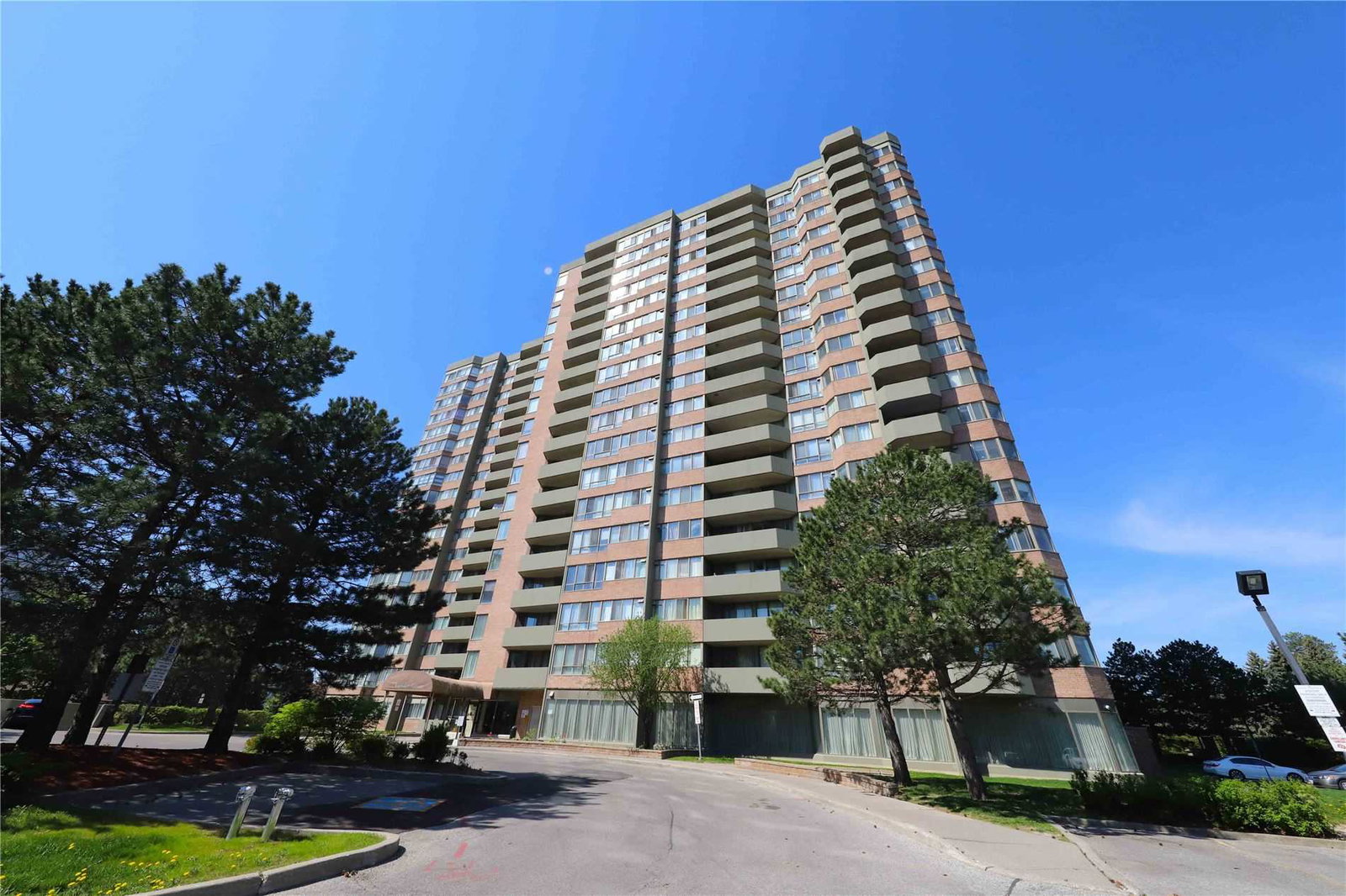 Wedgewood Grove Condos condo
