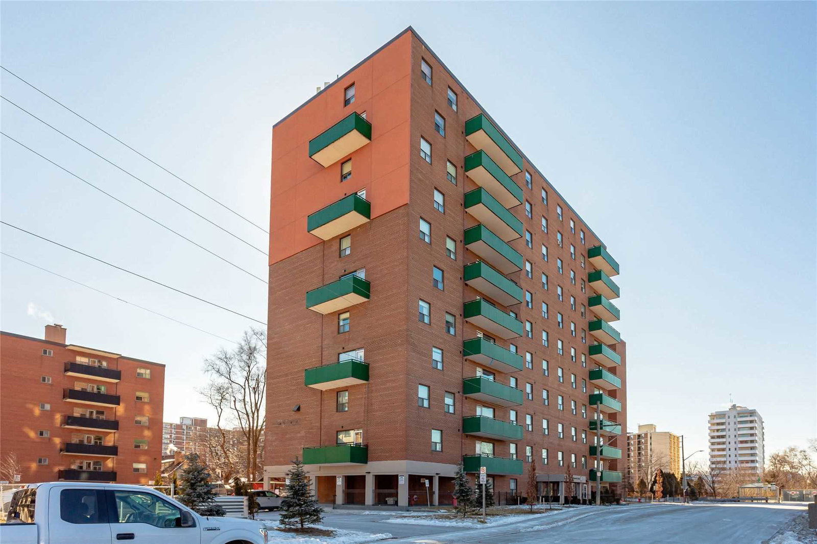 49 Queen Condos exterior