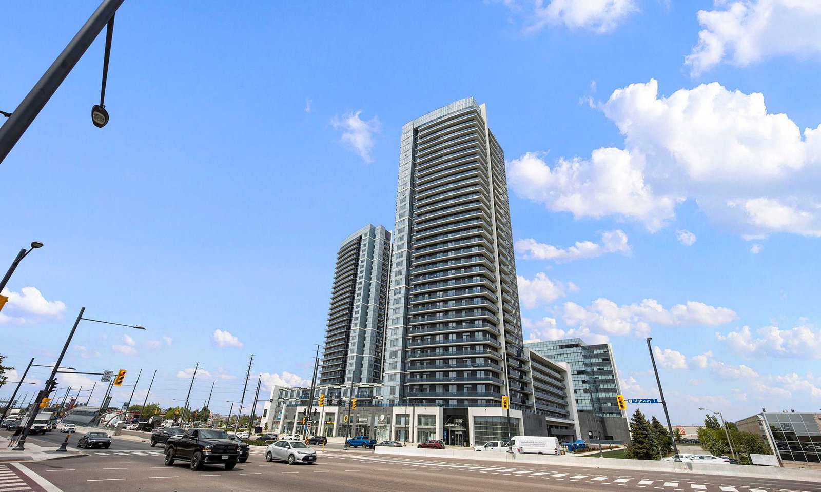 Centro Square Condominiums exterior