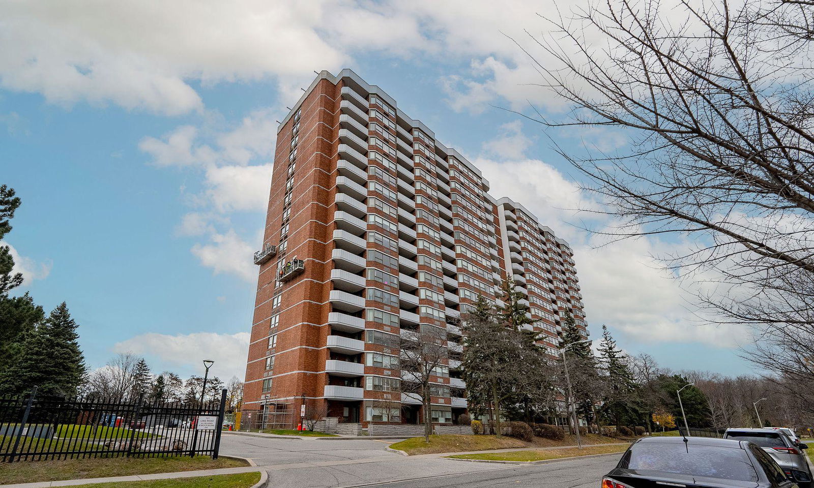 Scarborough Wood Condos exterior