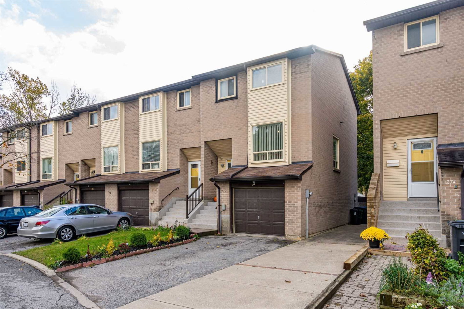 55 Collinsgrove Road Townhomes condo