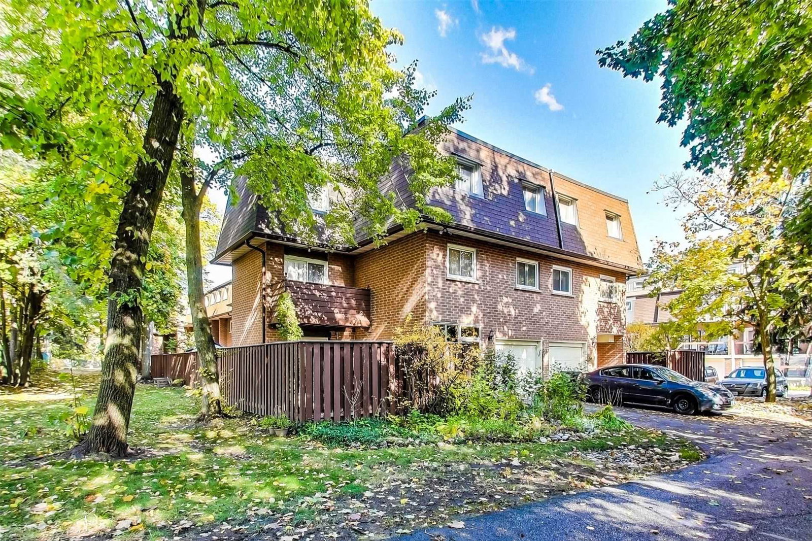 152-176 Homestead Townhomes condo
