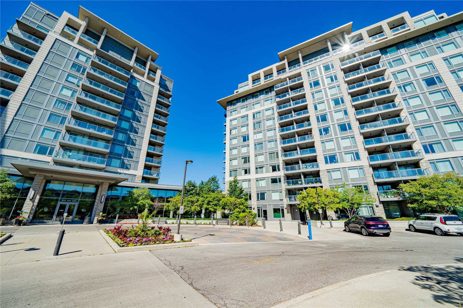 Eden Park Towers Condos exterior