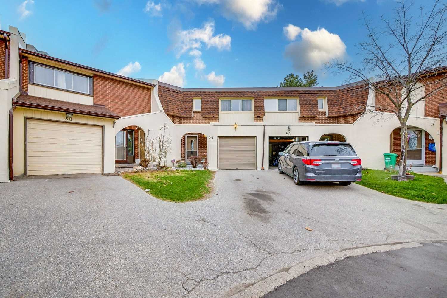 41 Mississauga Valley Townhomes condo